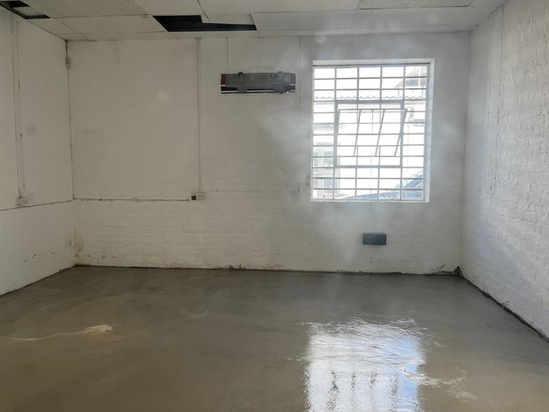 To Let Commercial Property for Rent in Paarden Eiland Western Cape